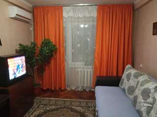 Апартаменты Apartment at Pratsi Boulevard, Left Bank Kiev. Киев Апартаменты-1